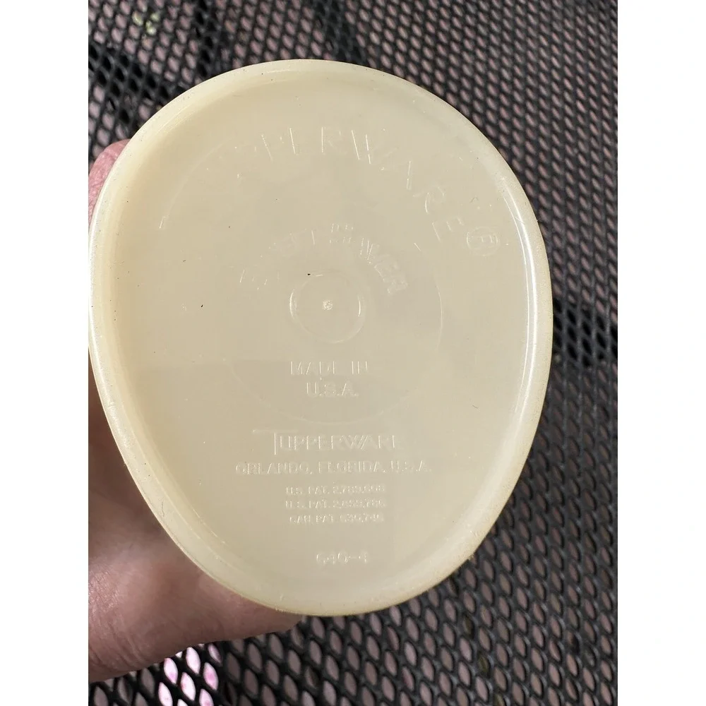 Tupperware 640 'Sweet Saver' Dripless Pour‎ Maple Honey Syrup Dispenser Vintage